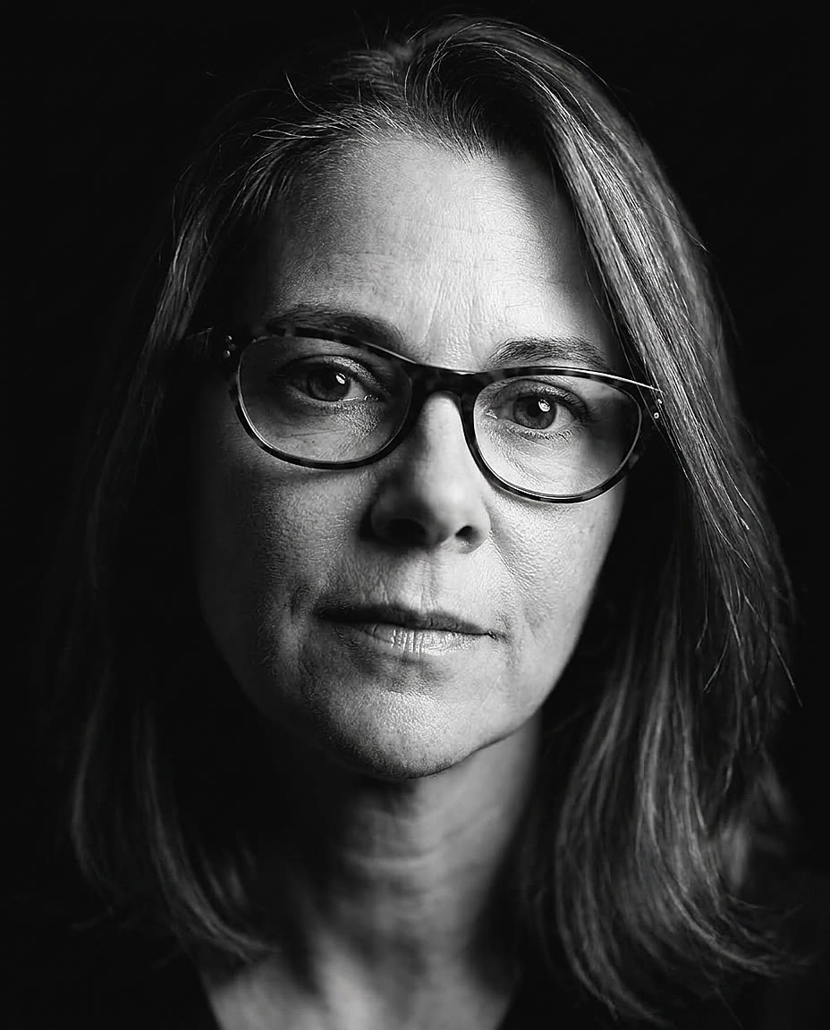 Ejemplo de Foto de autor para libros y prensa con IA — estilo Hard Noir Key, por Maribel Server