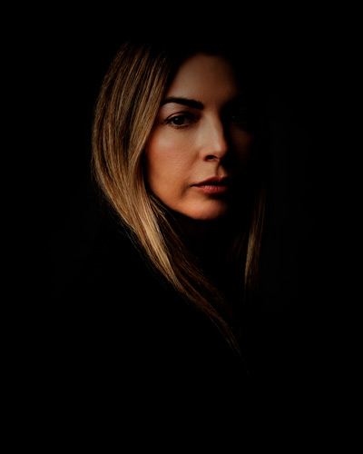 Ejemplo de retrato profesional con IA en el estilo Rembrandt Classic — diseñado por Maribel Server